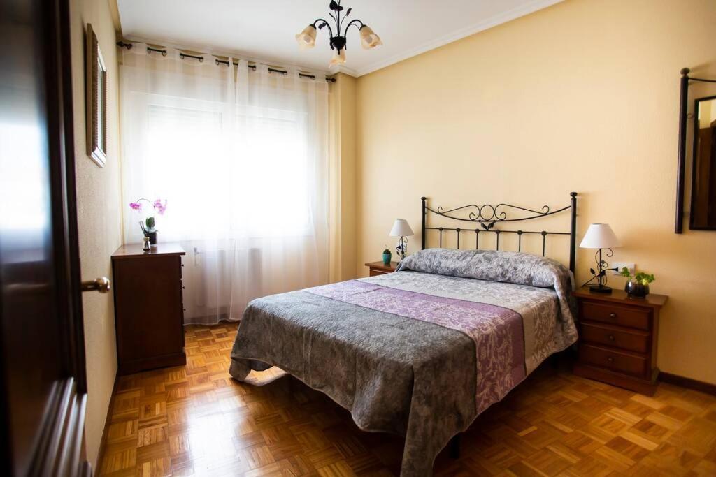 Ferienwohnung Piso Luminoso Y Tranquilo En Ourense Exterior foto