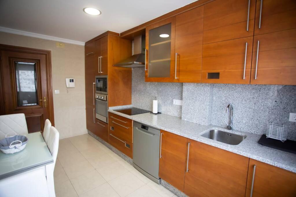 Ferienwohnung Piso Luminoso Y Tranquilo En Ourense Exterior foto