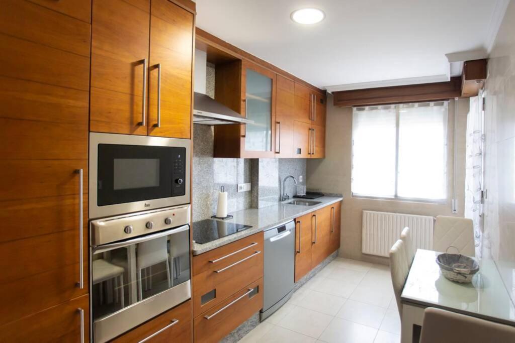 Ferienwohnung Piso Luminoso Y Tranquilo En Ourense Exterior foto